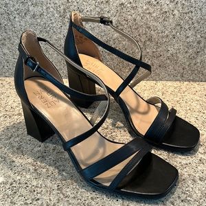 Naturalizer Tiff Sandals